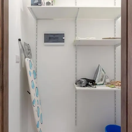Full Air-conditioned, 2 Bedroom Apt. * Żejtun
