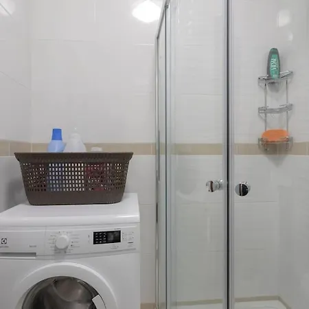 Full Air-conditioned, 2 Bedroom Apt. Apartment *