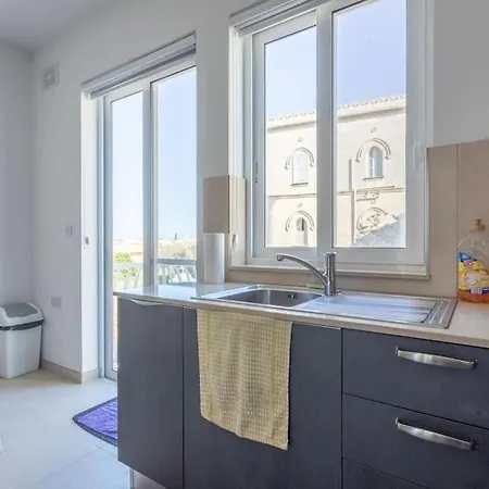 Full Air-conditioned, 2 Bedroom Apt. Apartment Zejtun