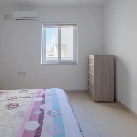 Full Air-conditioned, 2 Bedroom Apt.